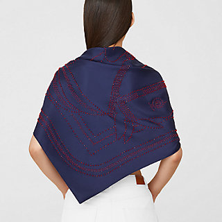 quadrige-perle-triangle-scarf-